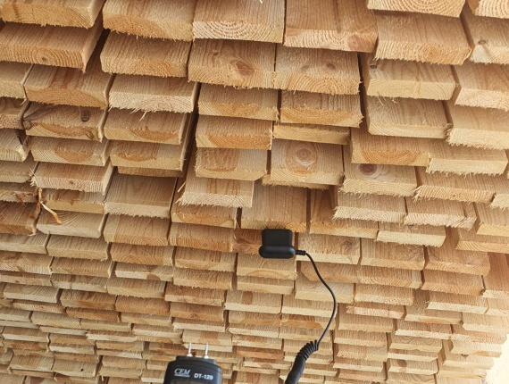 23 mm x 96 mm x 2000 mm KD R/S Heat Treated Siberian Pine Lumber