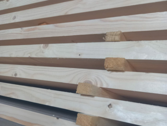 40 mm x 150 mm x 4000 mm KD R/S Heat Treated European spruce Lumber