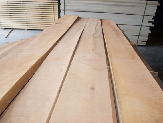 40 mm x 40 mm x 3000 mm KD S4S Heat Treated Beech Lumber